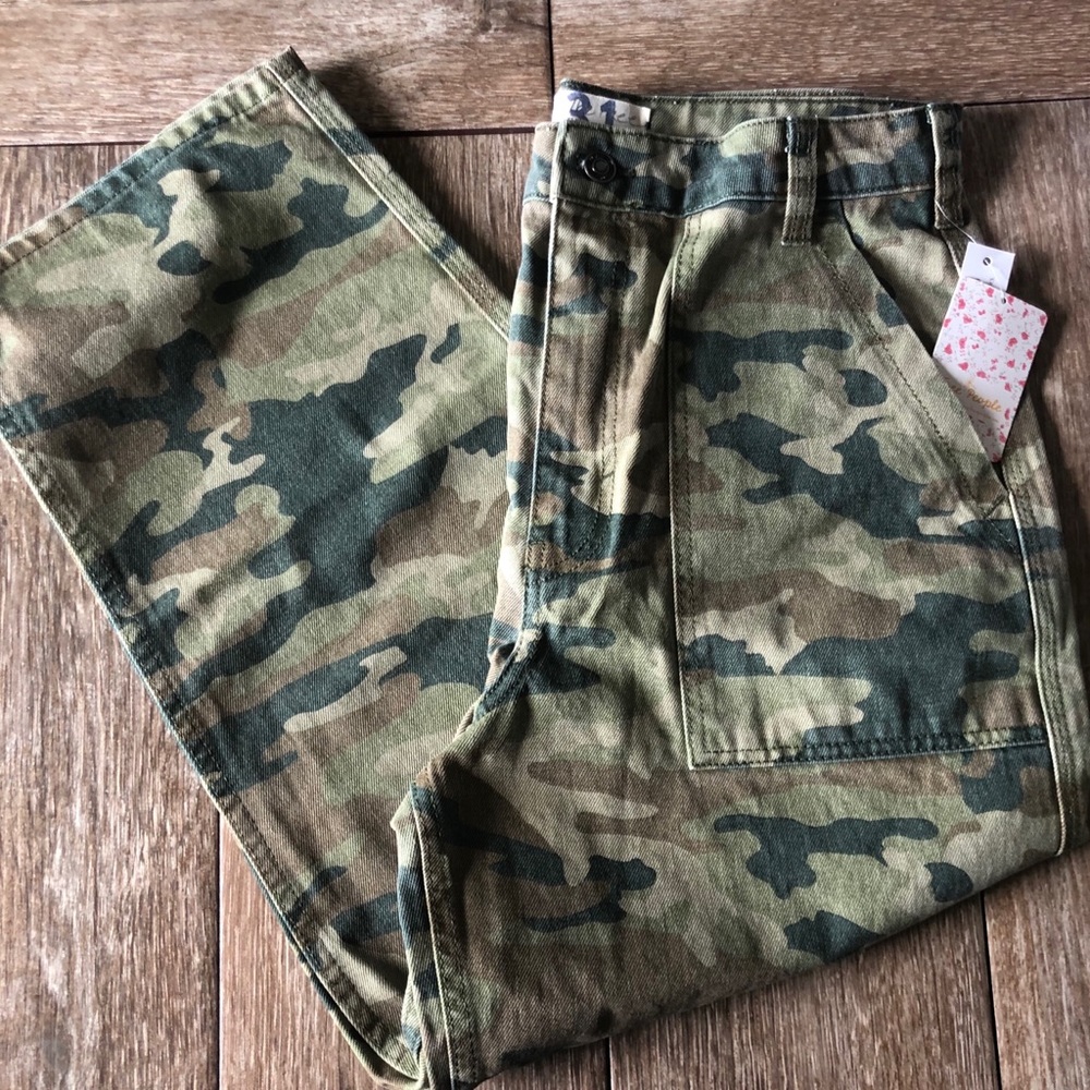 Free People High Rise 100% Camo Cropped Jeans, 31